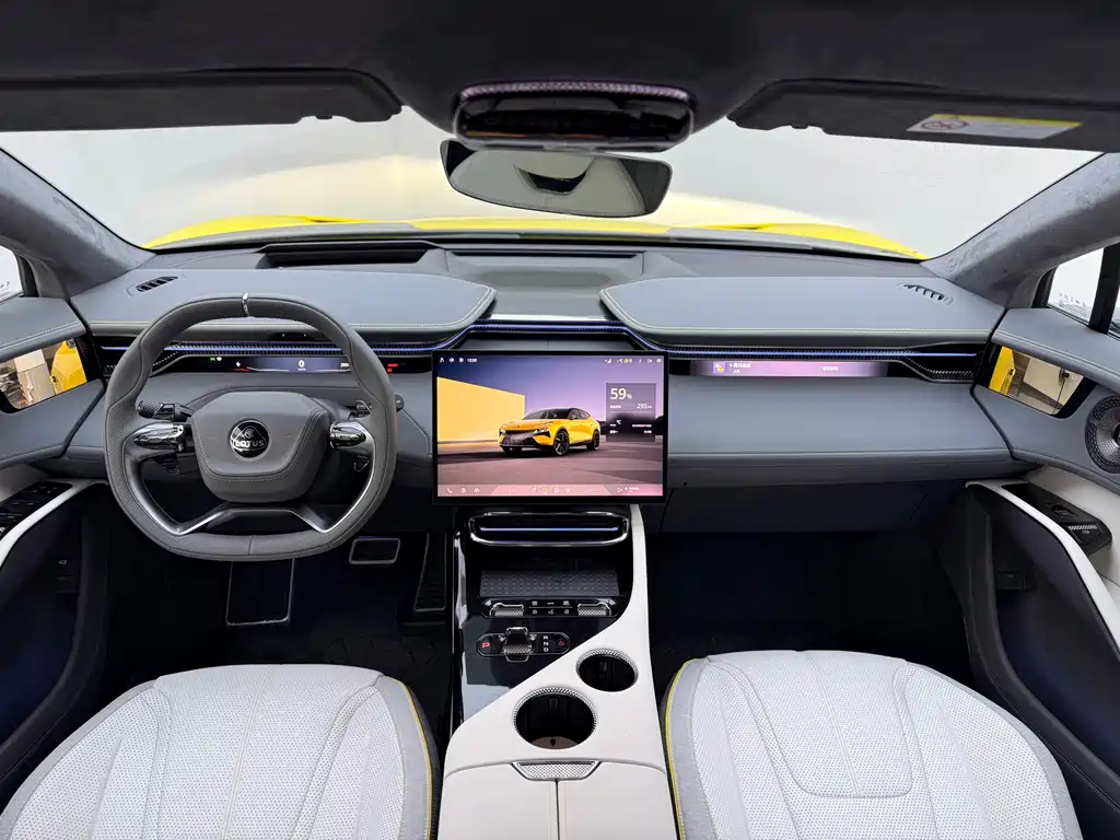 LOTUS SPORTS CAR ELETRE