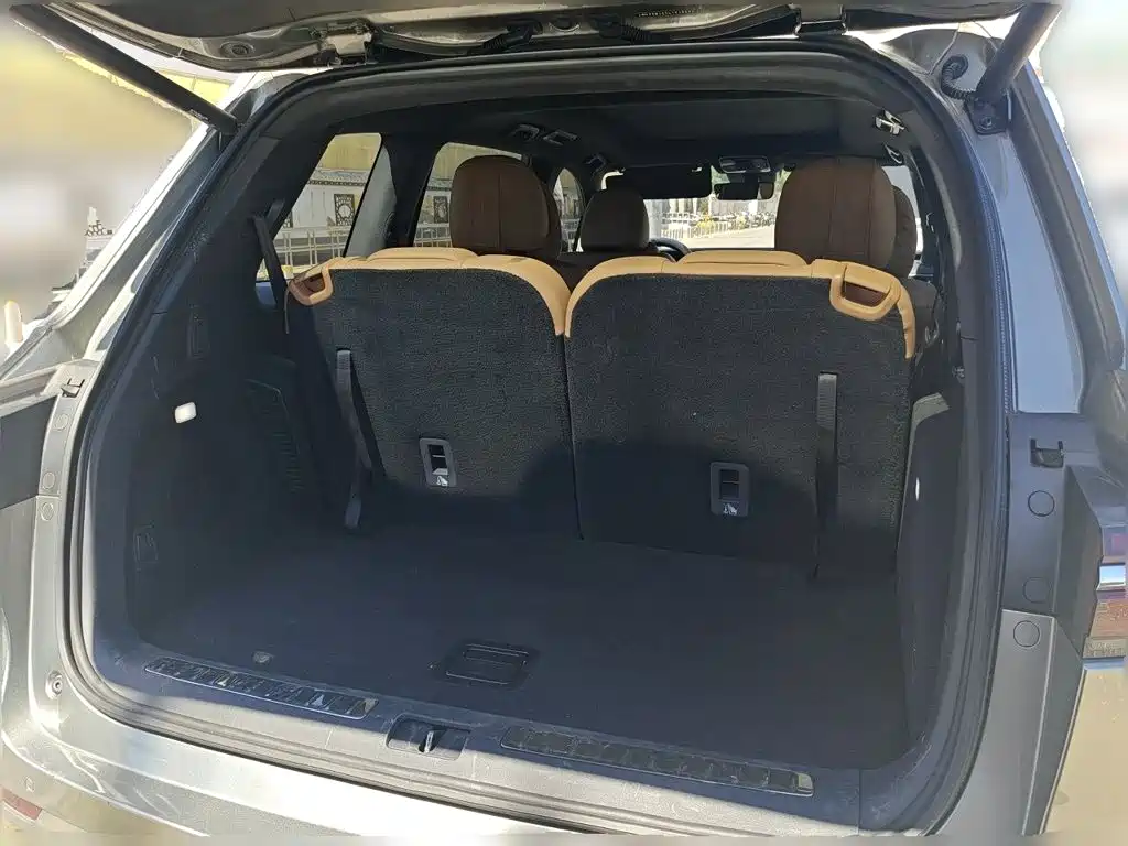 Li Auto Li ONE — миниатюра 20