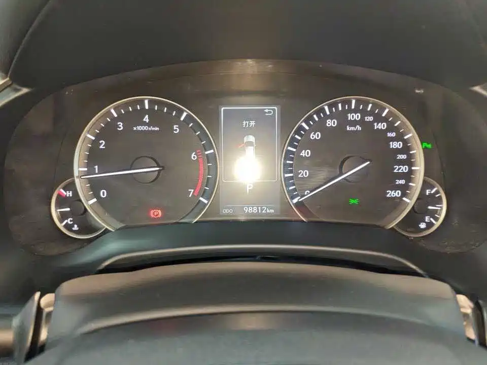 Lexus RX — миниатюра 6