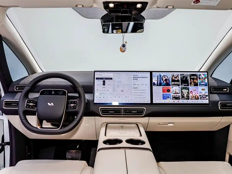 Li Auto MEGA 2025 Home