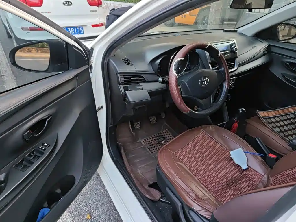Toyota Vios FS — миниатюра 17