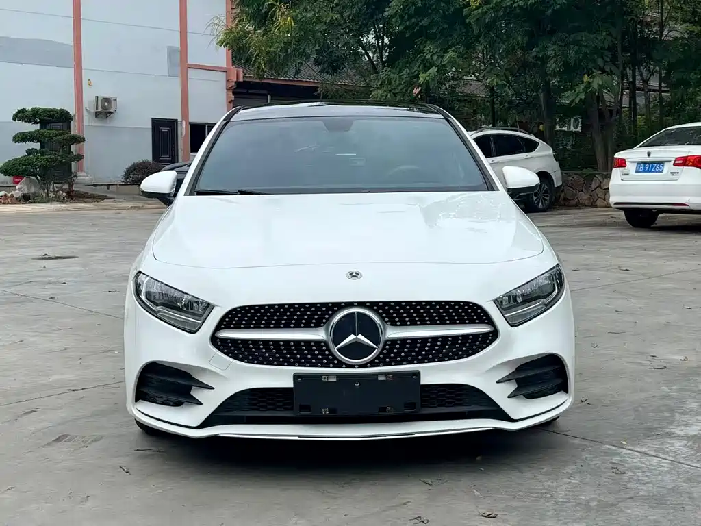 Mercedes-Benz A-Class — миниатюра 2