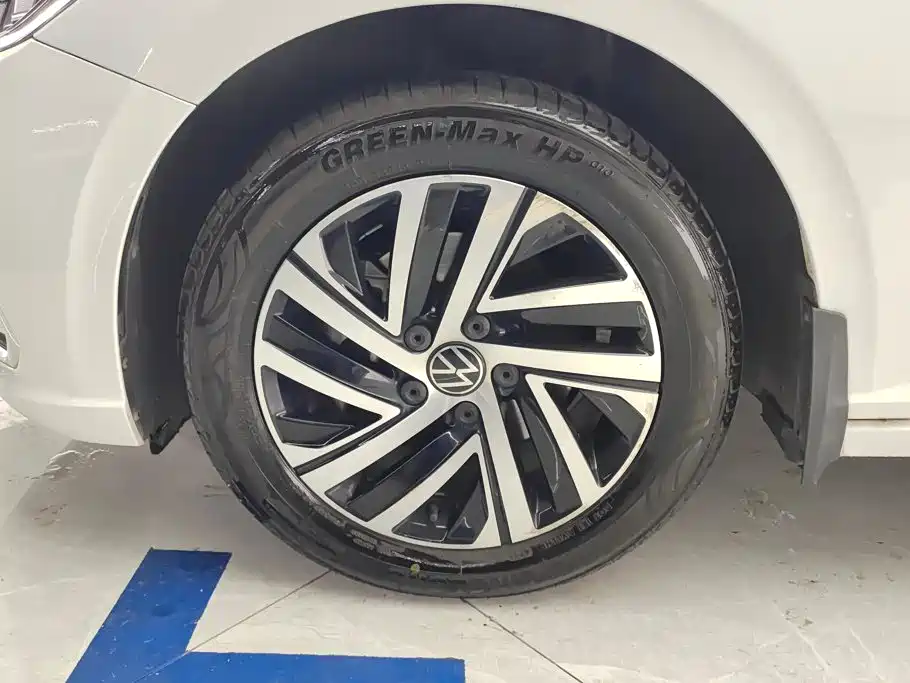 Volkswagen Lavida — миниатюра 6
