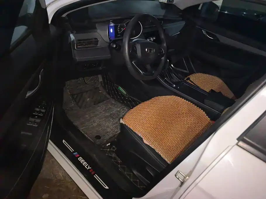 Geely Emgrand — миниатюра 9