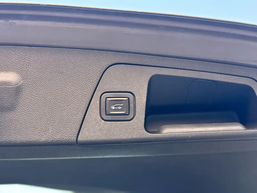 Buick Envision Plus — миниатюра 17