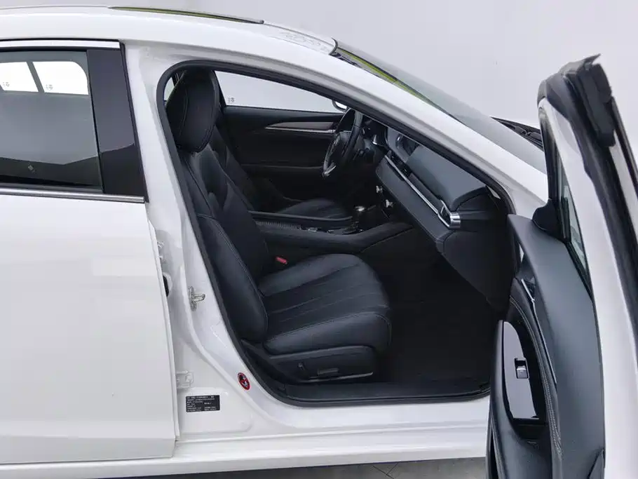 Mazda Atenza — миниатюра 8