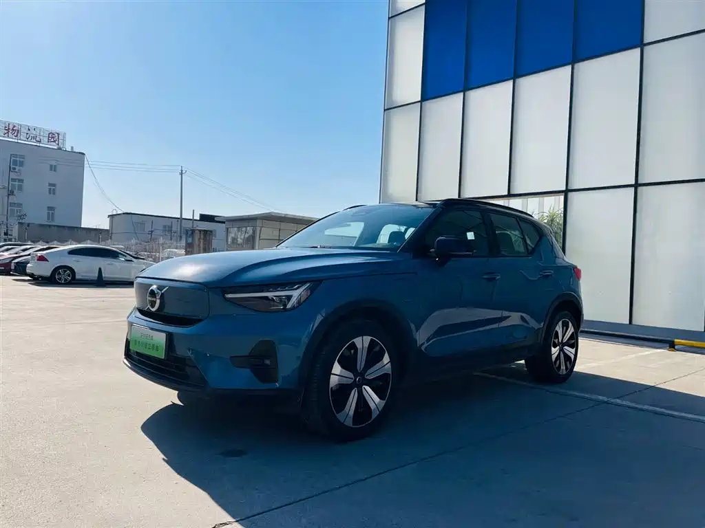 Volvo XC40 NEV 2023