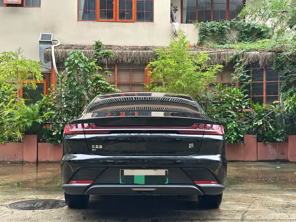 BYD Han — миниатюра 5