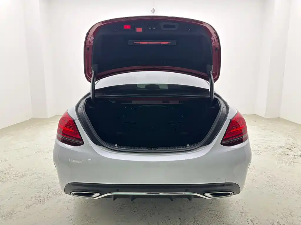 Mercedes-Benz C-Class — миниатюра 23