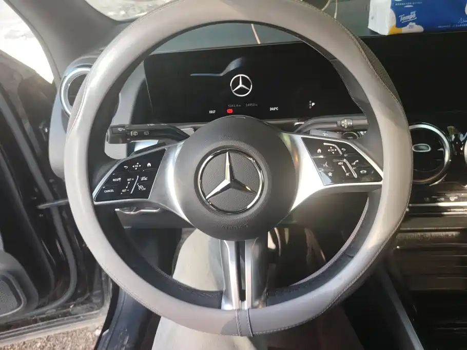 Mercedes-Benz GLB — миниатюра 14