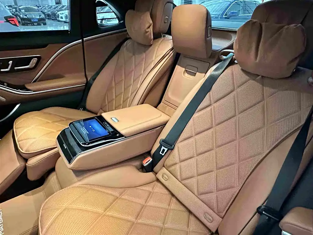 Mercedes-Benz S-Class — миниатюра 17