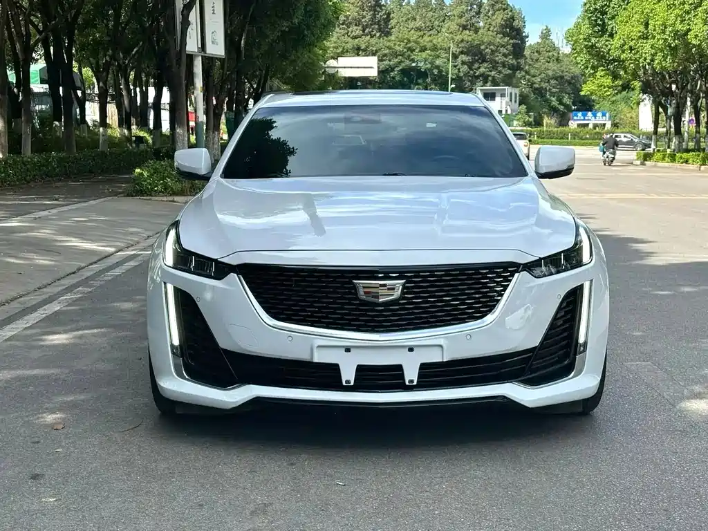 Cadillac CT5 — миниатюра 2