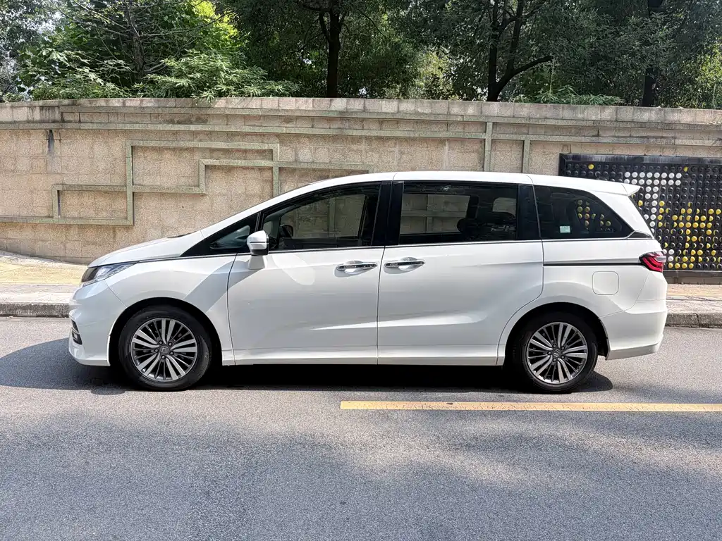 Honda Odyssey — миниатюра 7