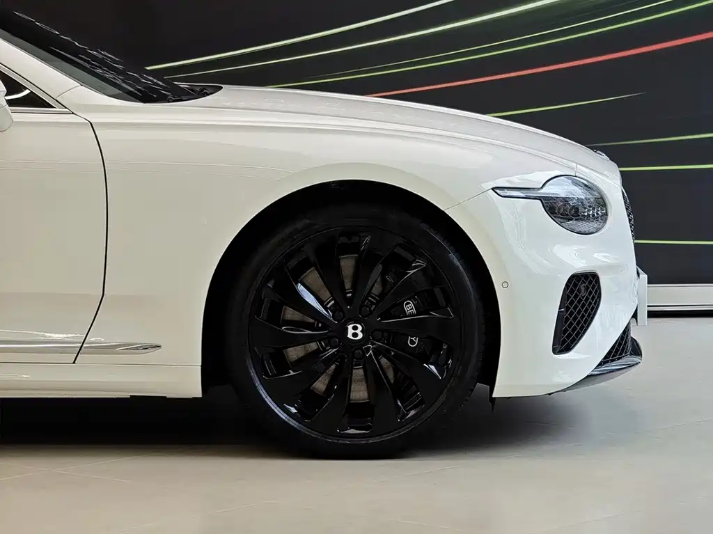 Bentley Continental PHEV 2026 GT