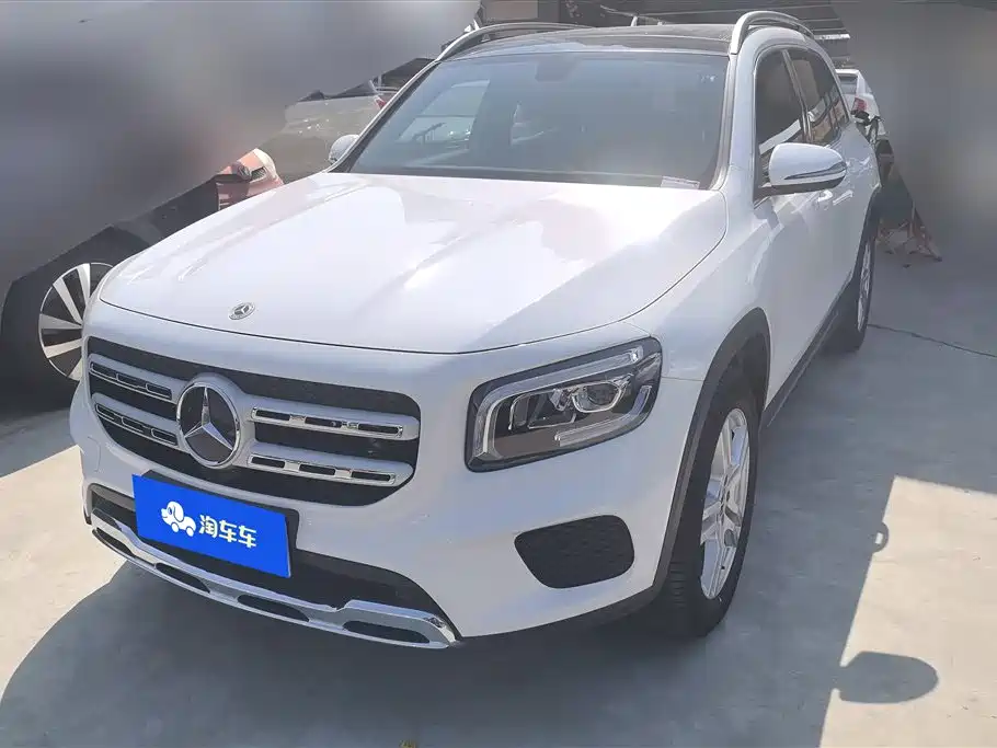 Mercedes-Benz GLB 2023