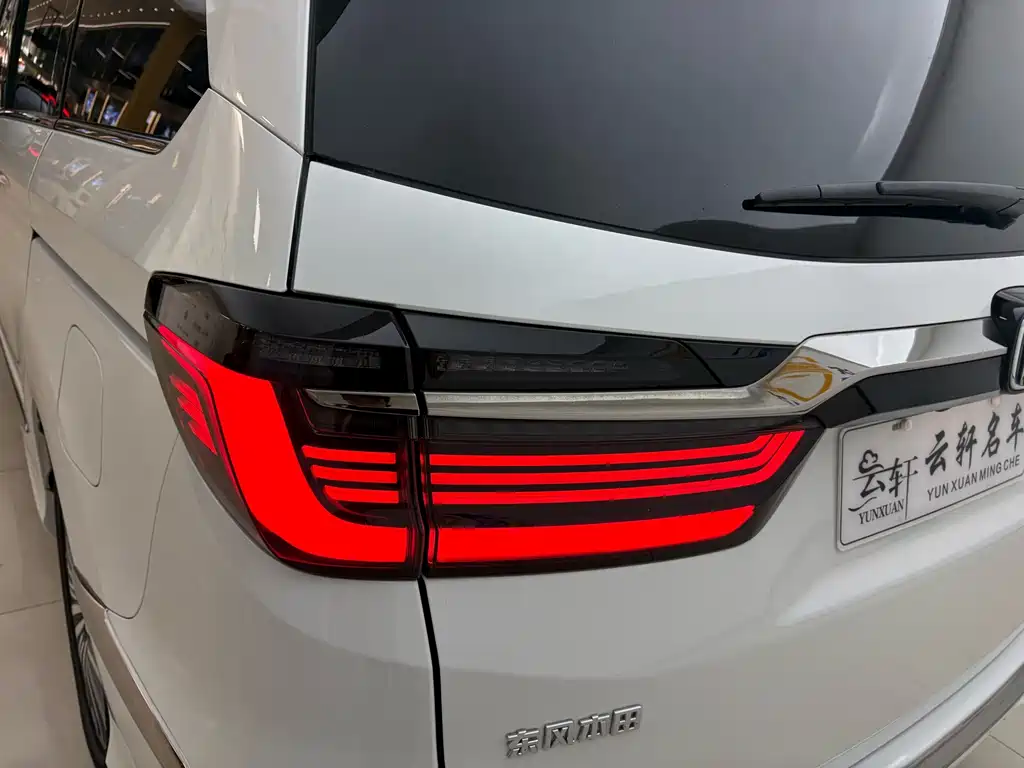 Honda Elysion — миниатюра 11