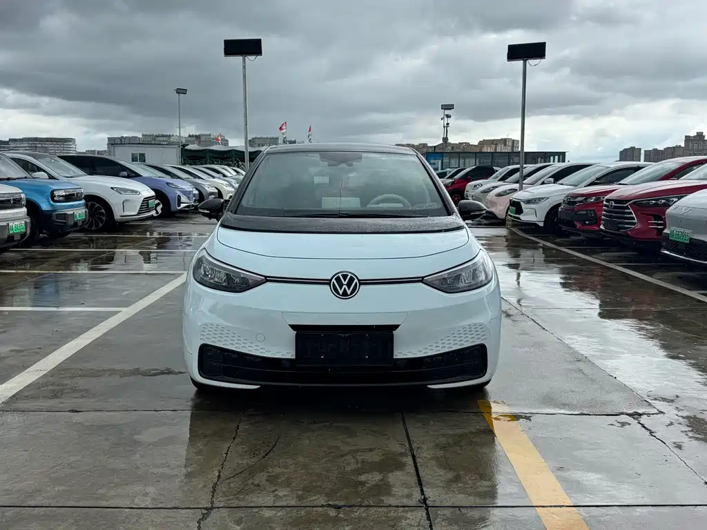 Volkswagen ID.3 — миниатюра 2