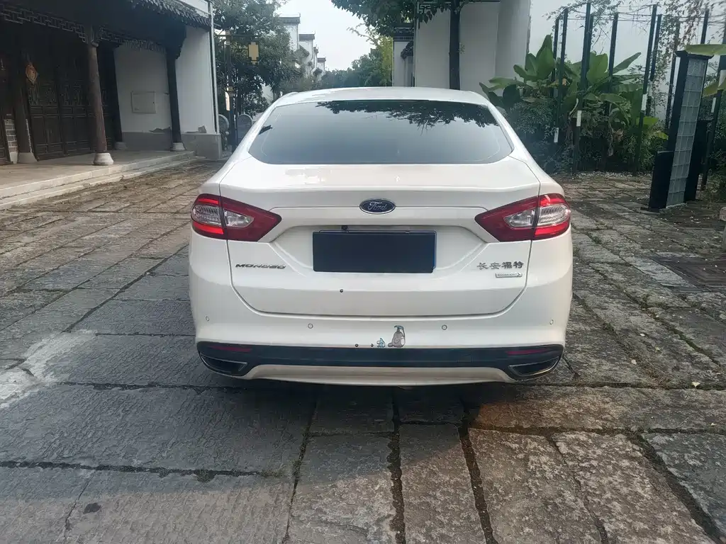 Ford Mondeo — миниатюра 5