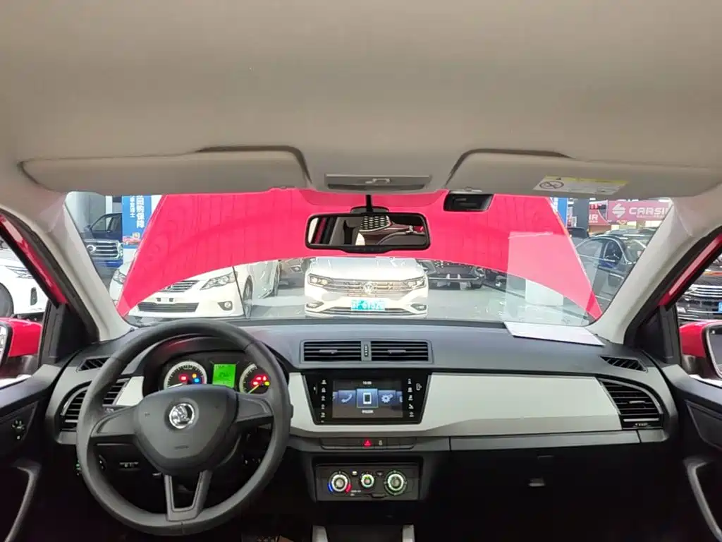 Skoda Fabia — миниатюра 18