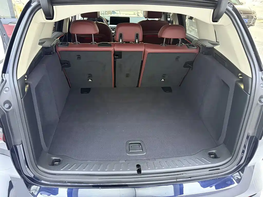 BMW iX3 — миниатюра 17