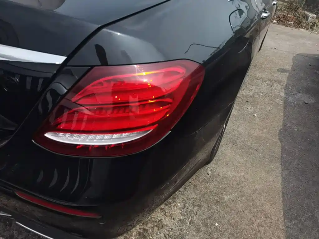 Mercedes-Benz E-Class — миниатюра 24