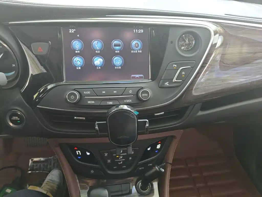 Buick Envision Plus — миниатюра 18