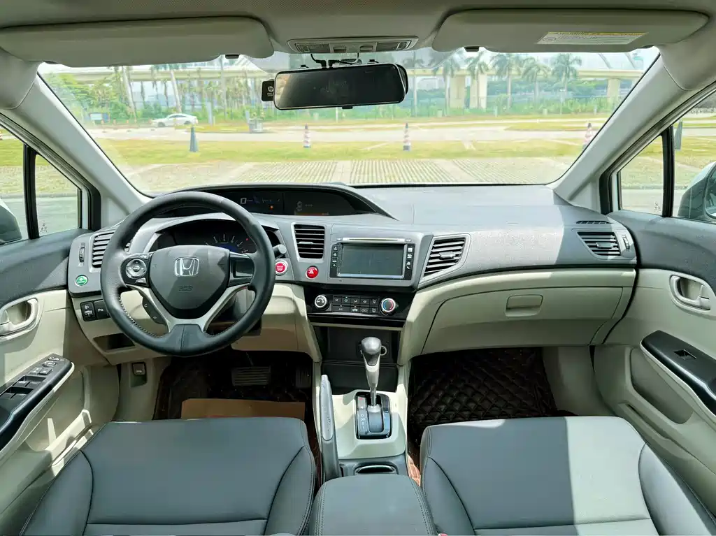 Honda Civic — миниатюра 14