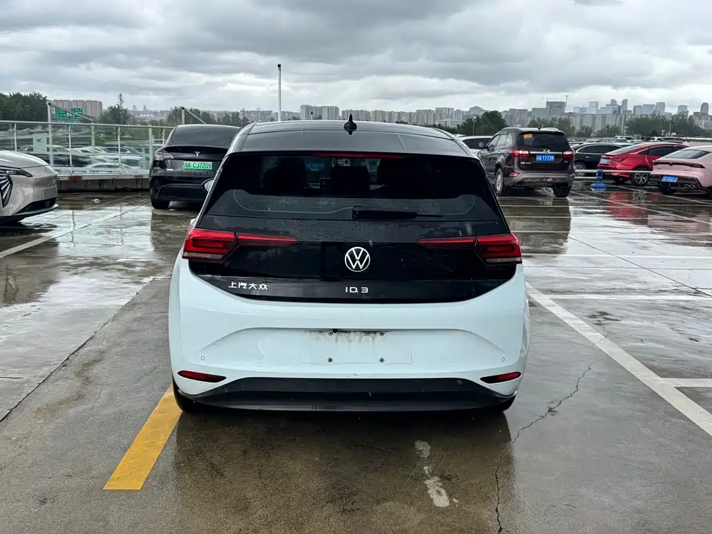 Volkswagen ID.3 — миниатюра 3