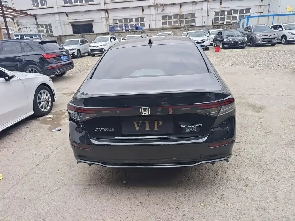 Honda Accord — миниатюра 10