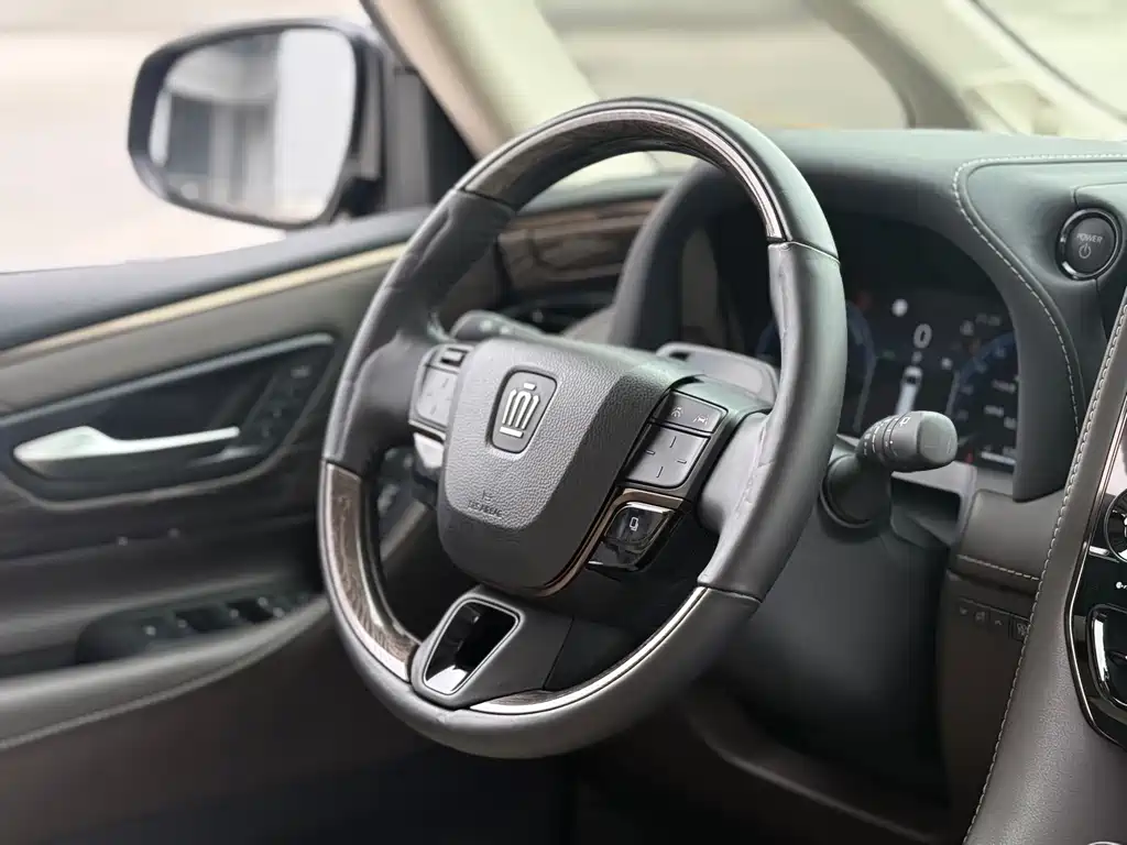Toyota Vellfire 2024 2.5L Executive
