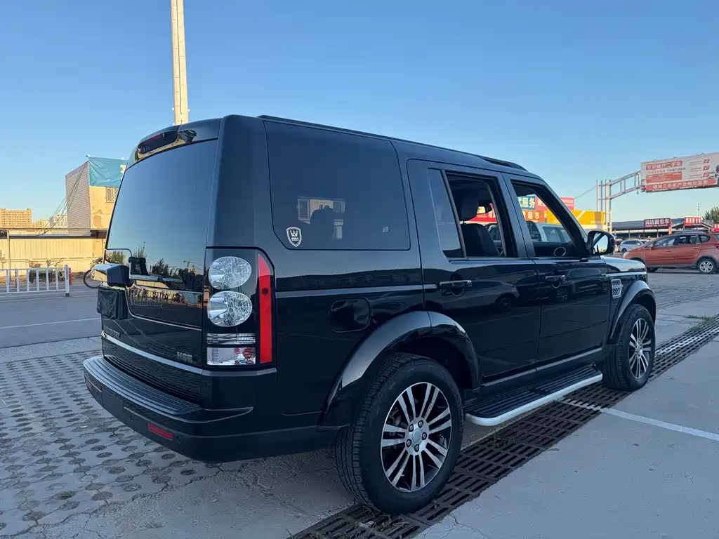 Land Rover Discovery — миниатюра 5
