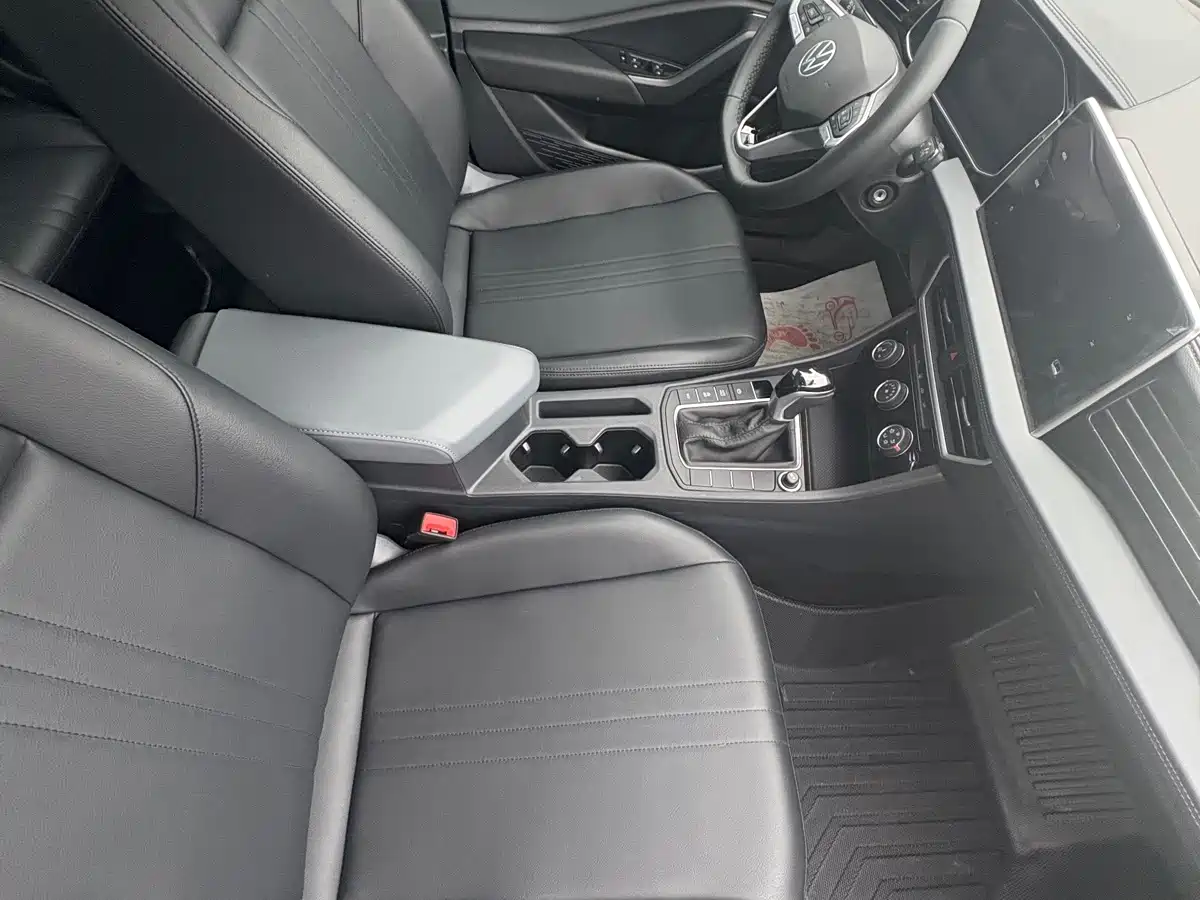 Volkswagen Sagitar 2024 Белый из Китая, фото 2