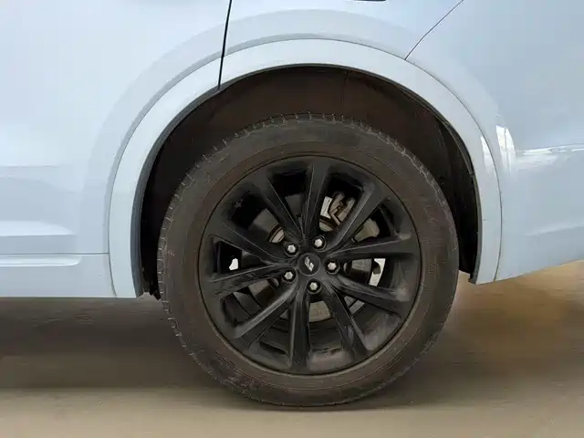 Li Auto Li ONE — миниатюра 13