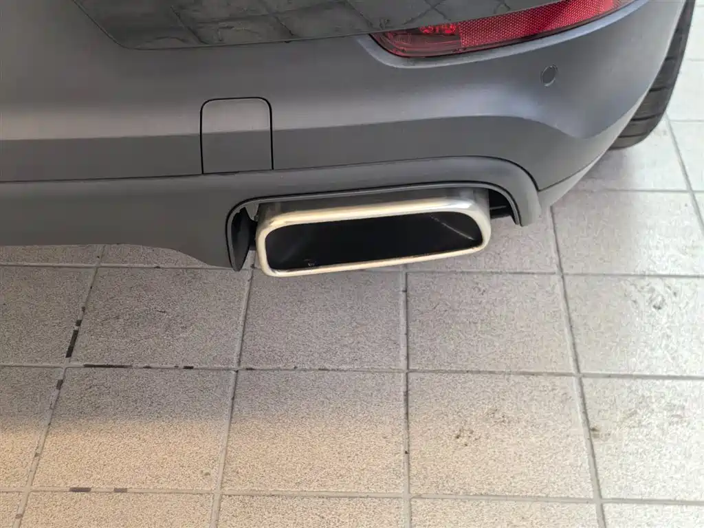 Porsche Cayenne — миниатюра 19