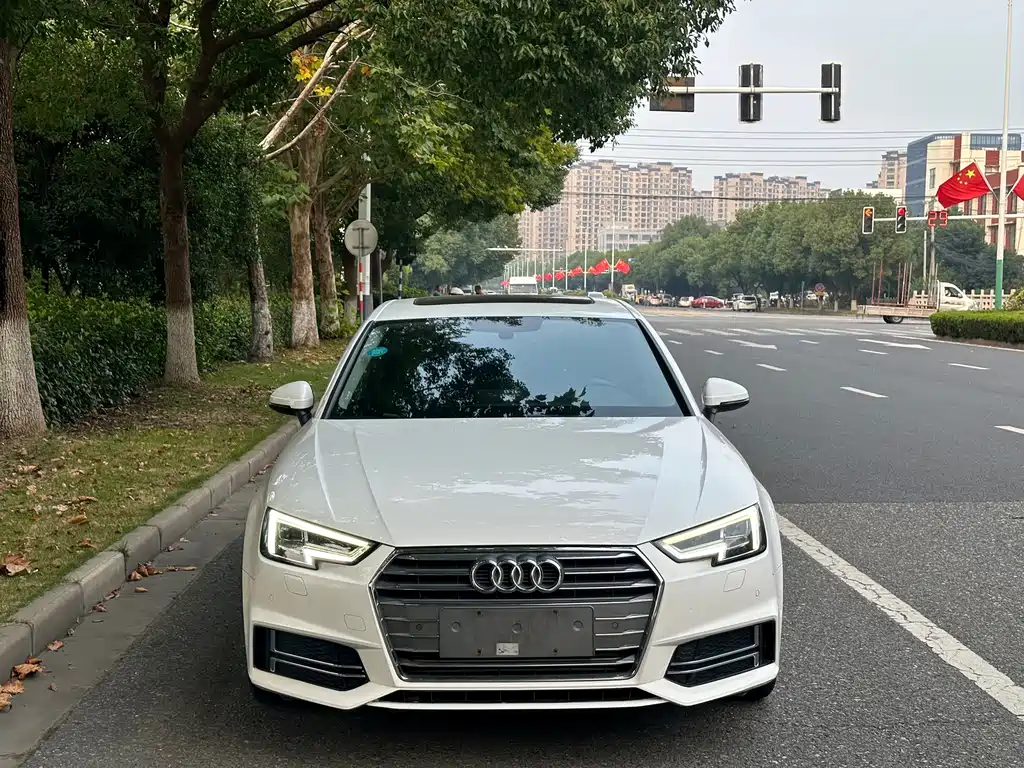 Audi A4L — миниатюра 2