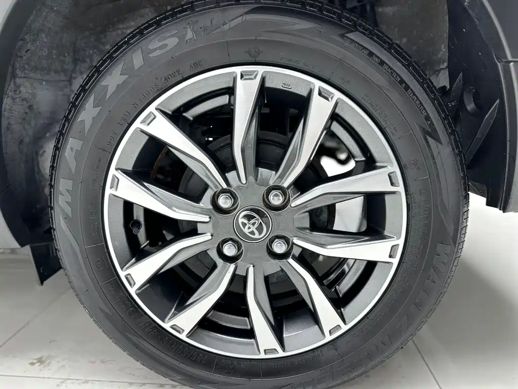 Toyota Yaris L — миниатюра 14