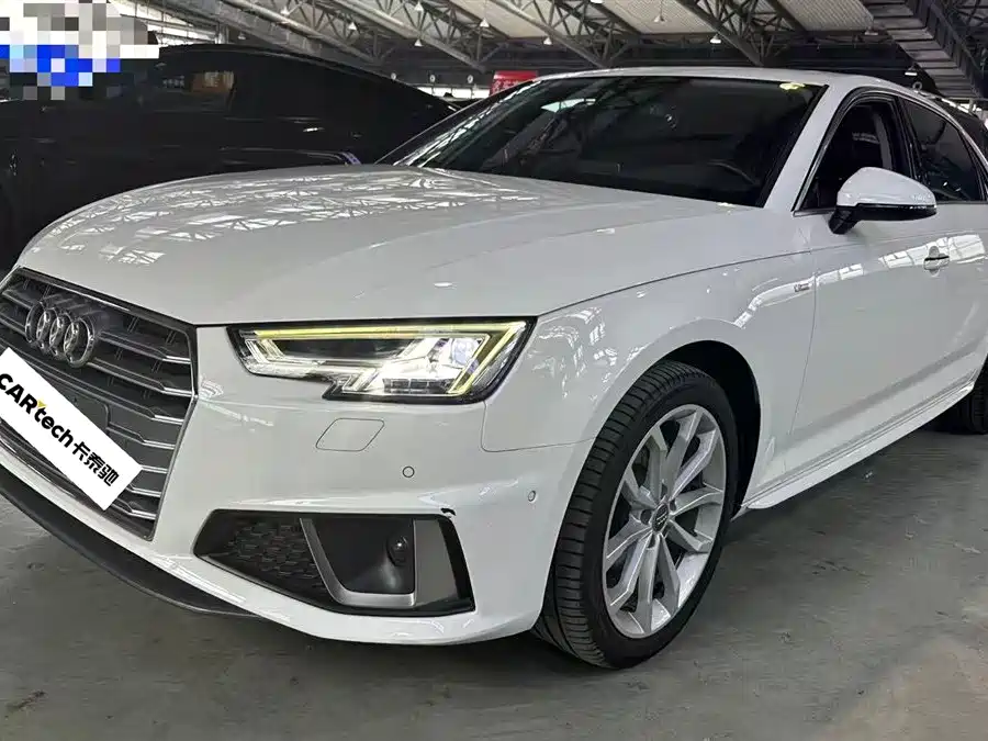 Audi A4L 2019
