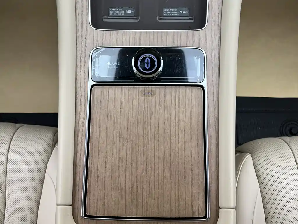AITO AITO M9 — миниатюра 21