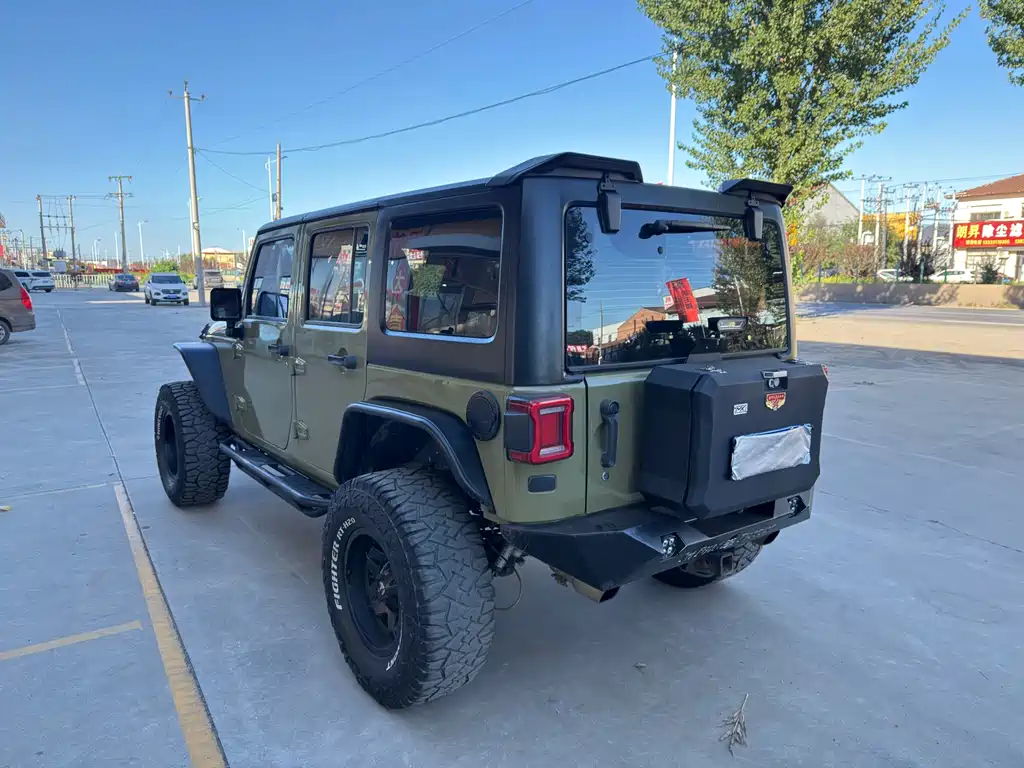Jeep Wrangler — миниатюра 5