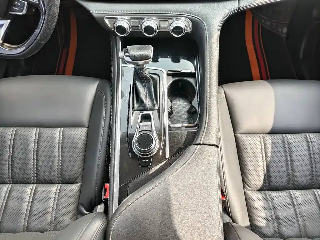 Changan CS95 — миниатюра 6