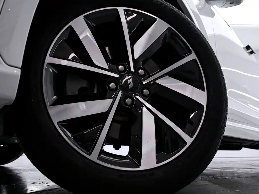 Li Auto Li L7 — миниатюра 18