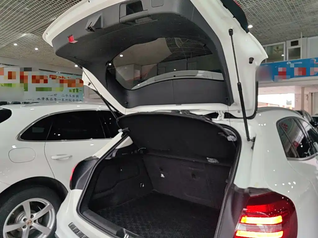 Mercedes-Benz GLA — миниатюра 19