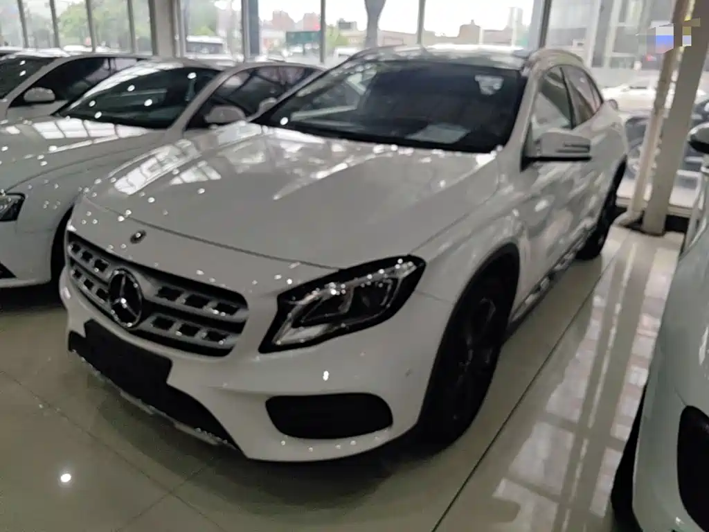 Mercedes-Benz GLA — миниатюра 2