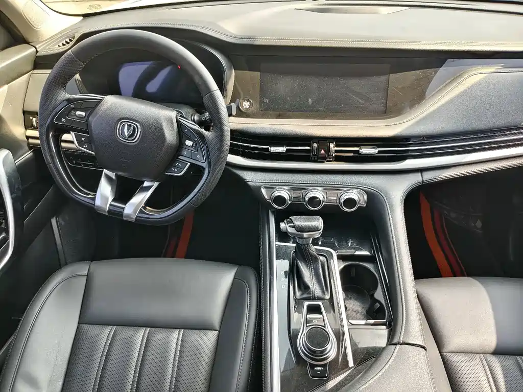 Changan CS95 — миниатюра 4
