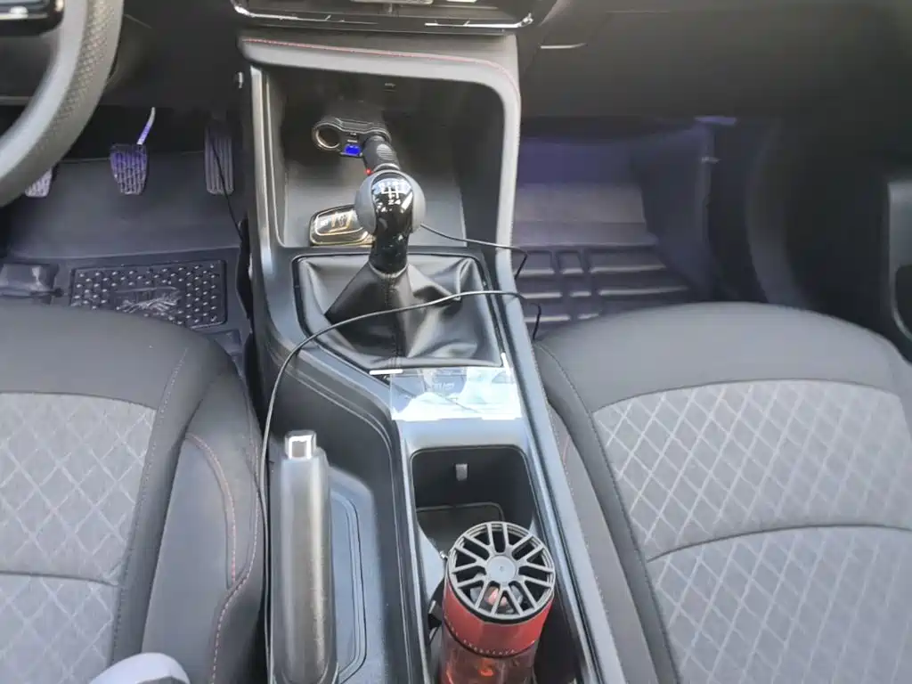 Roewe i5 — миниатюра 14
