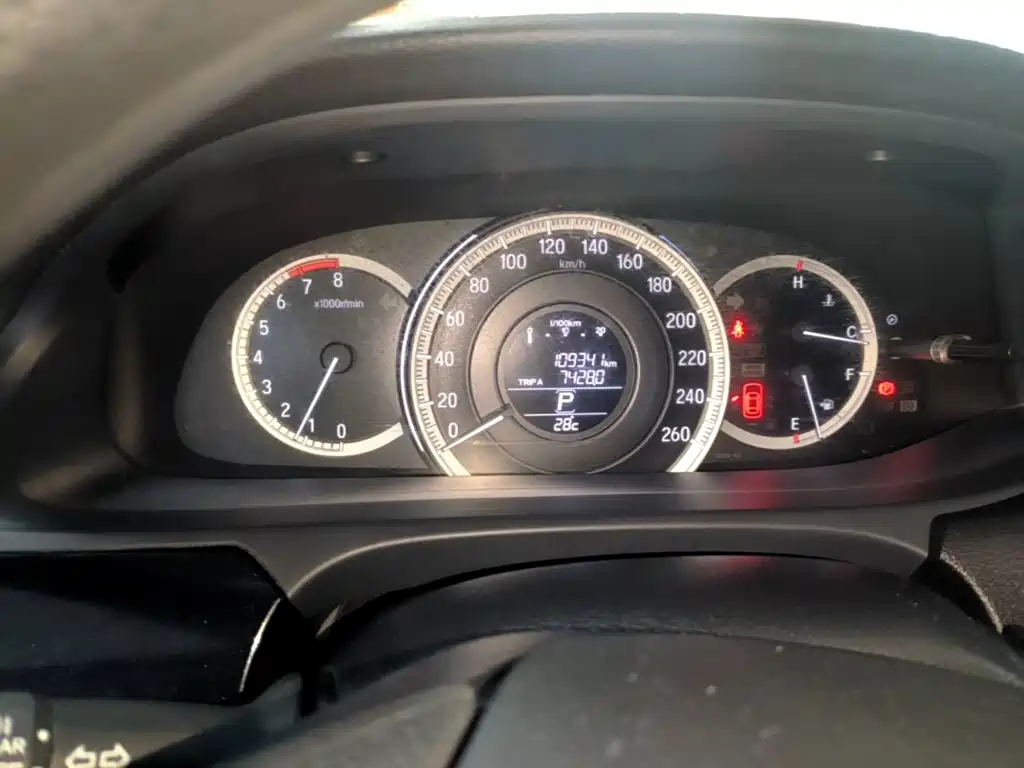 Honda Accord — миниатюра 12