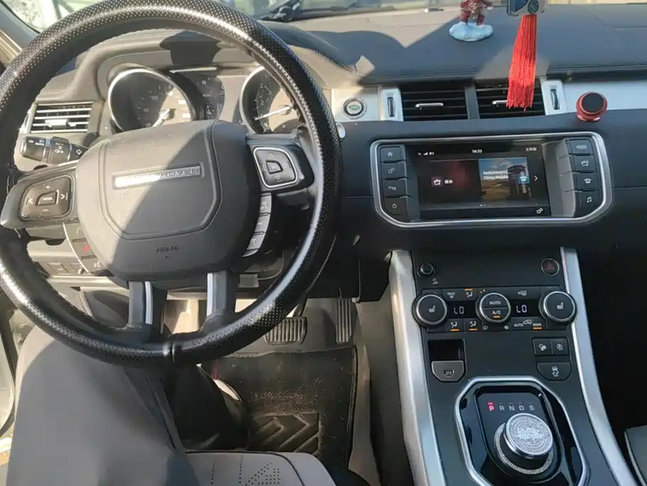 Land Rover Evoque — миниатюра 12