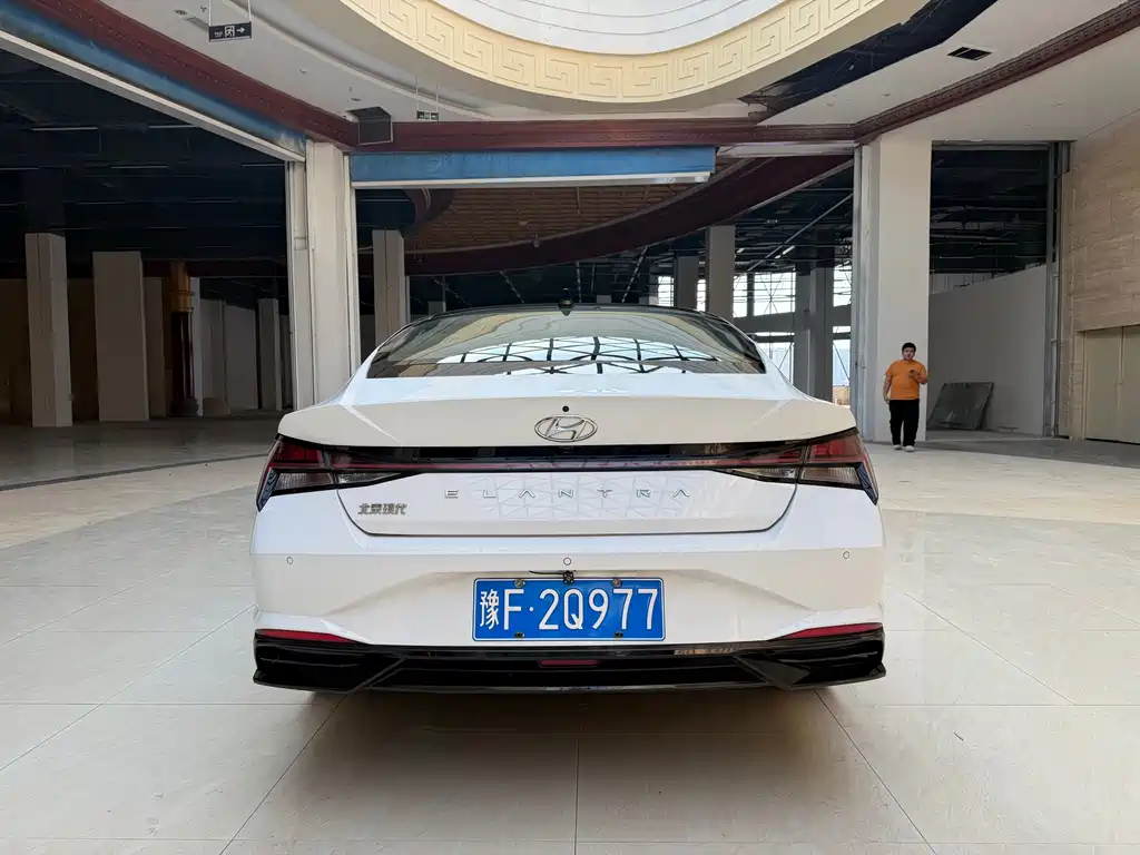 Hyundai Elantra — миниатюра 5
