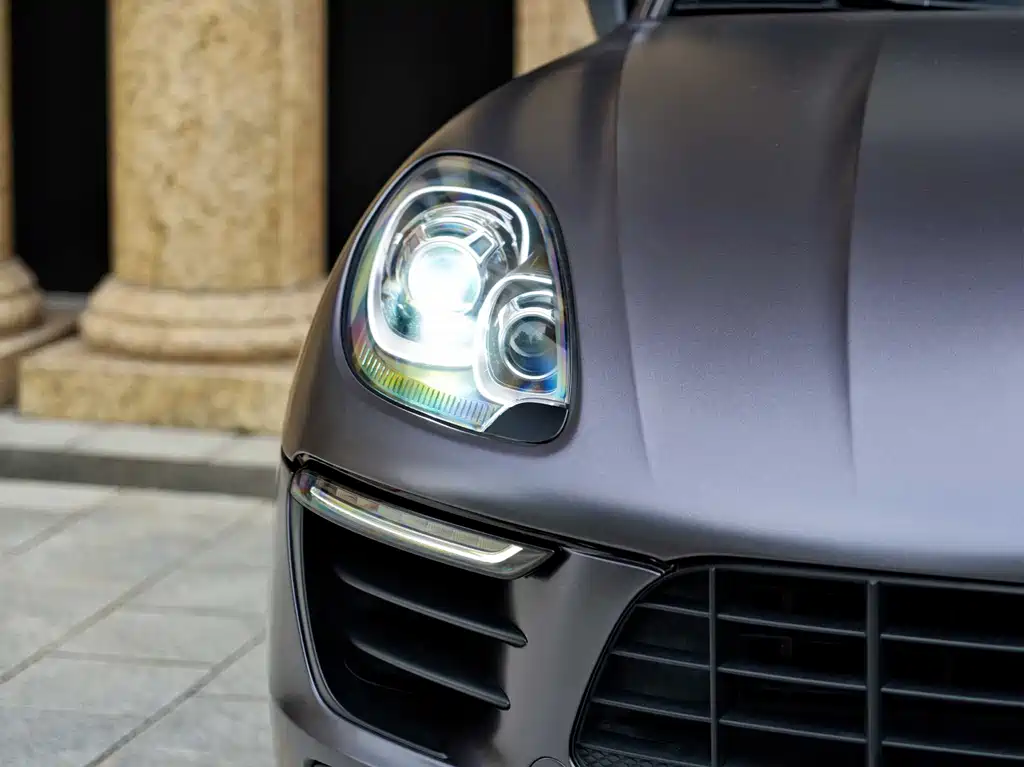 Porsche Macan — миниатюра 7