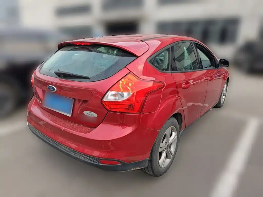 Ford Focus — миниатюра 10